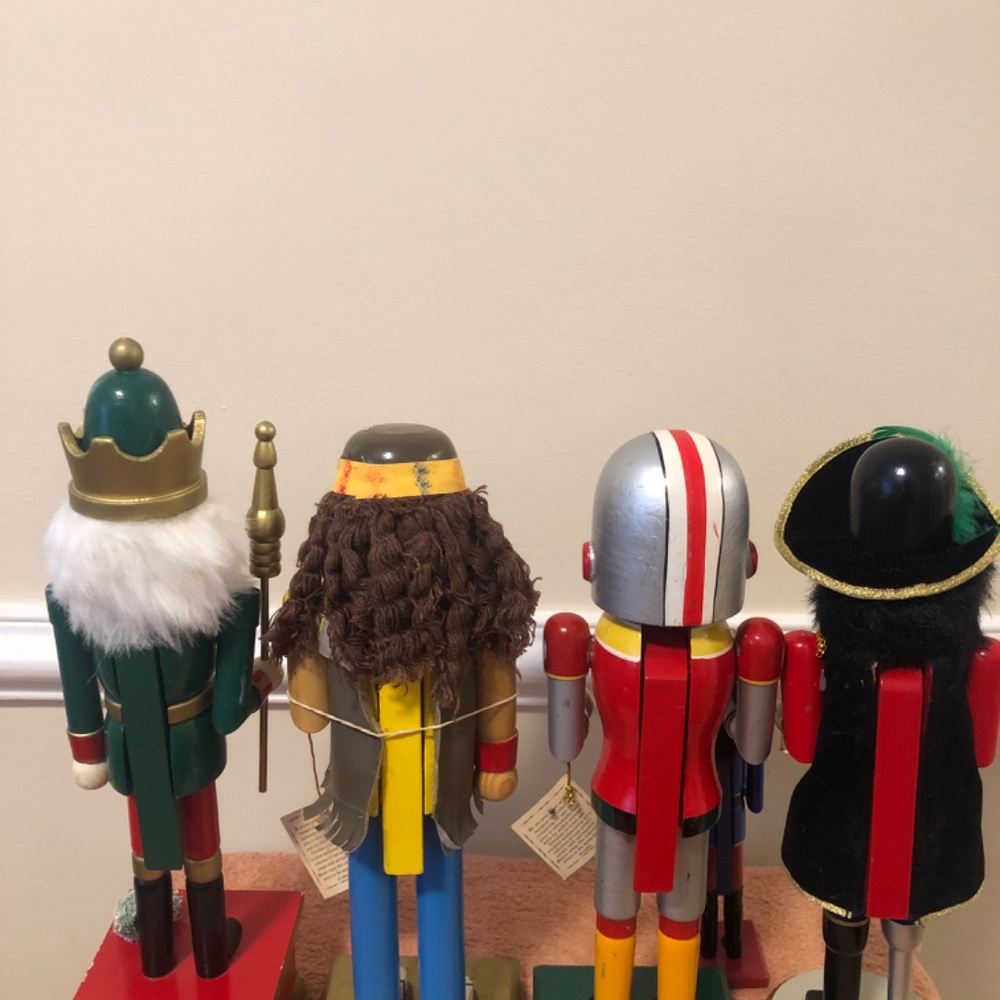 Nutcracker - Picture 5 of 6
